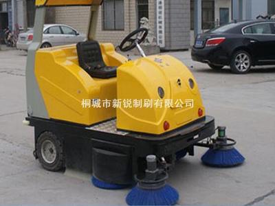 清扫车扫刷